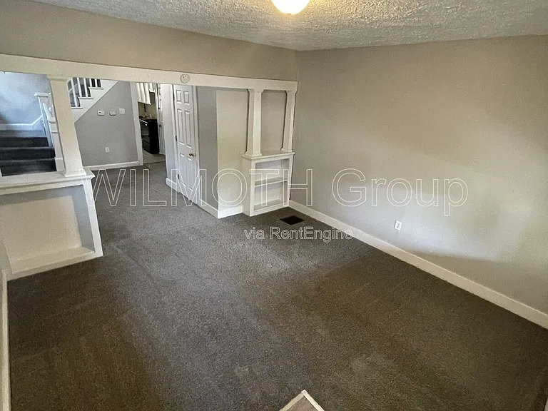 4212 E Washington St — Photo 4