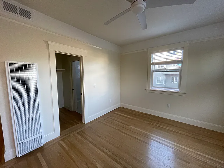 1525 Spruce St #27 — Photo 6
