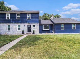 1225 Fairfax Dr, South Bend, IN
