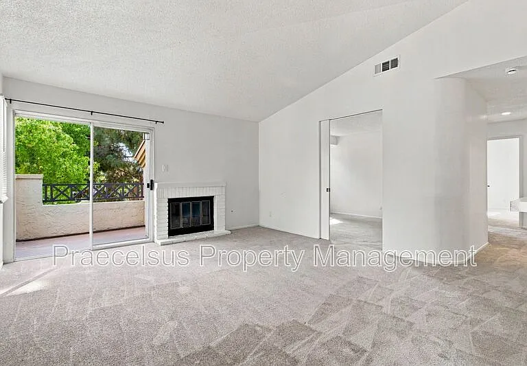 787 Brookstone Rd #301 — Photo 2