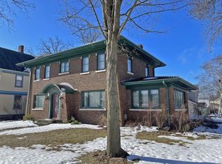721 Ash St, Baraboo, WI 53913