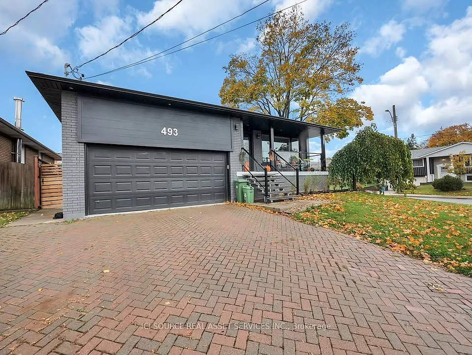 Building Photo - 493 Queen Victoria Dr #B