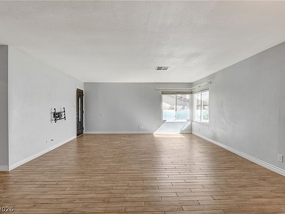 5th image of 6779 Flora Dr