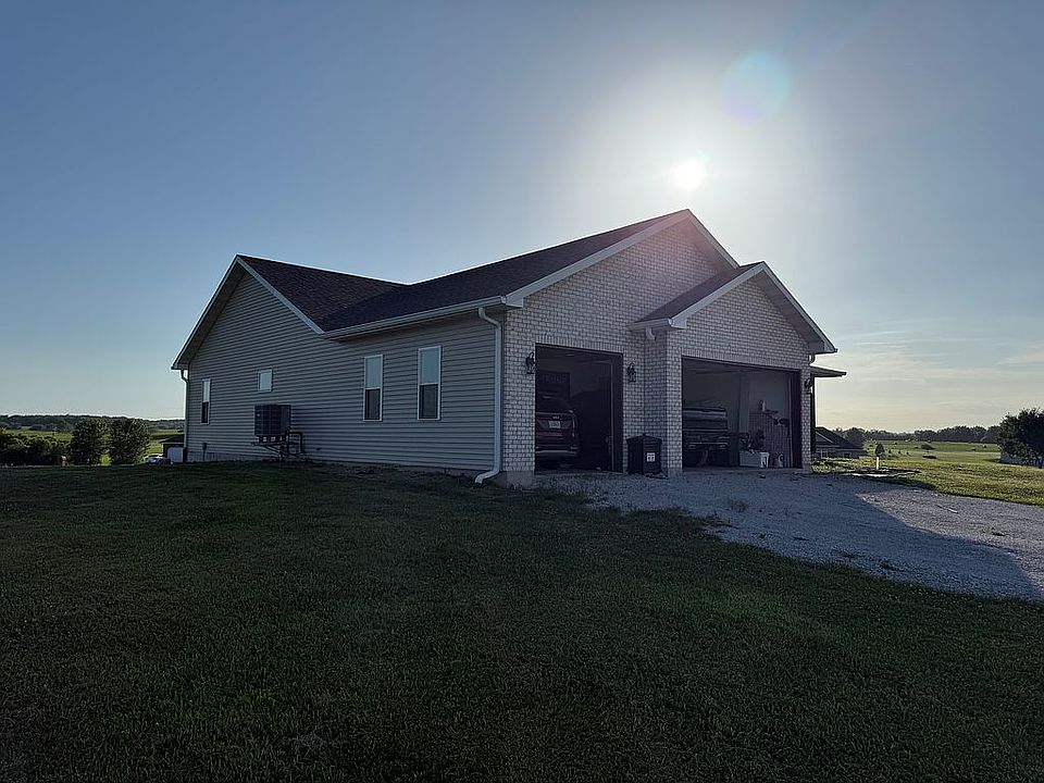 1st image of 5550 Hidden Valley Rd