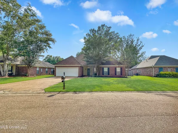 426 Old Town Cir, Brandon, MS 39042