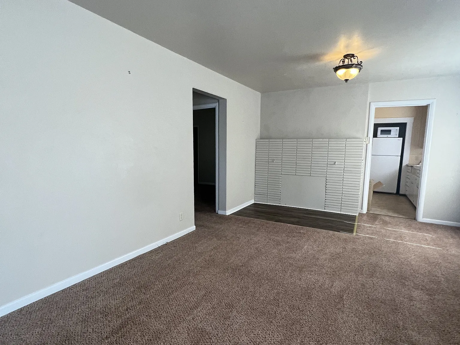 3 bed, 1.0 bath, 1100 sqft, $1,800 — Photo 4