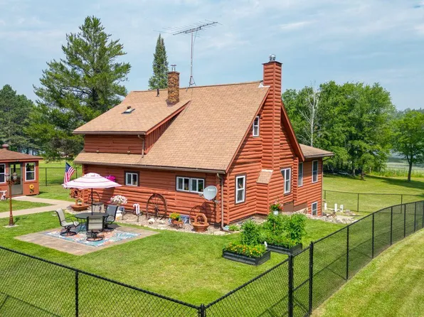 16250 Maple Knoll Dr, Pengilly, MN 55775