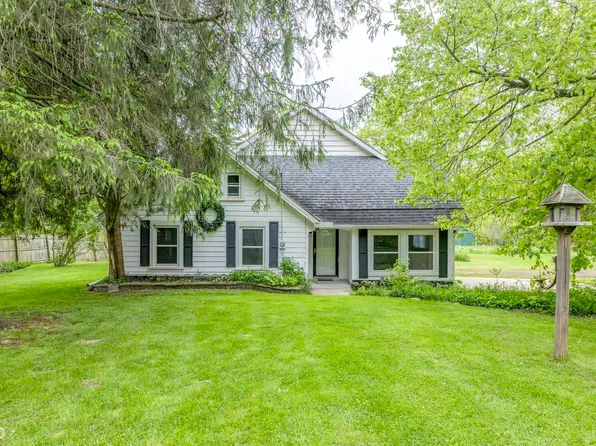 1143 Mitchell Lake Rd, Attica, MI 48412