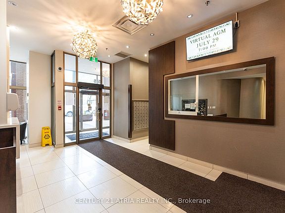 5th image of 55 Centre Ave #1402