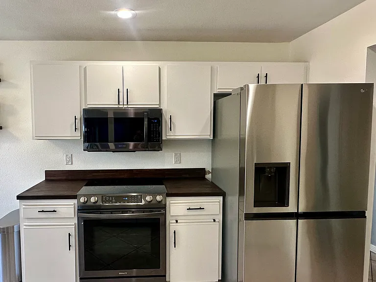 1041 Sawyers Ct — Photo 12