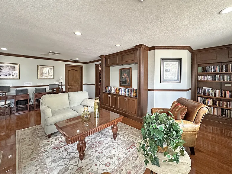 152 SW Peacock Blvd #206 — Photo 24