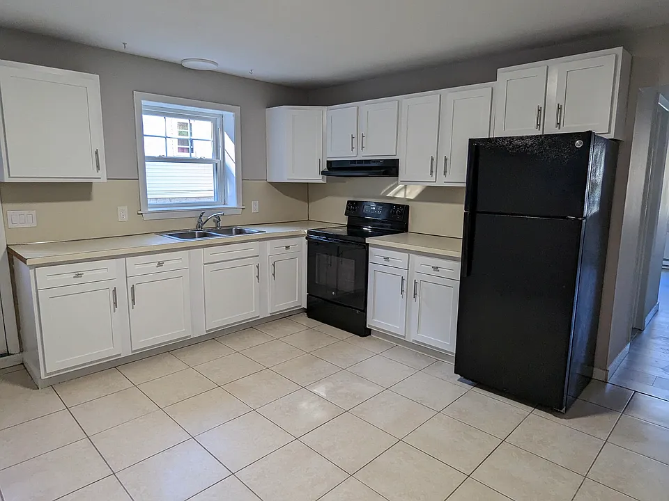29 Zuella Dr #B