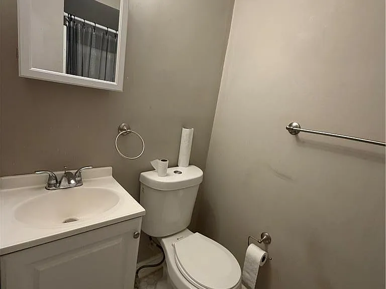 123 N 2nd St #101 — Photo 14