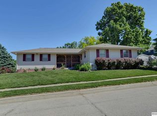 11222 X St, Omaha, NE 68137