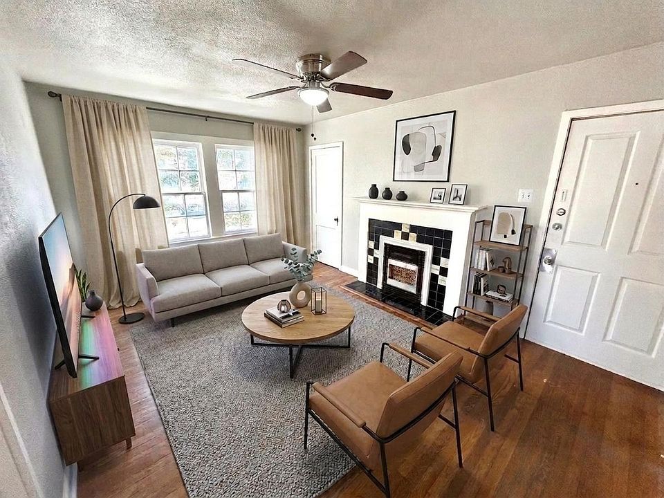1st image of 425 Maverick St #8
