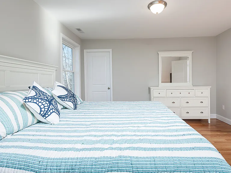 8 Ocean Breeze — Photo 10