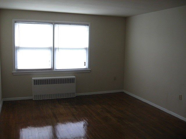 2nd image of 1008 Quebec Ter APT 204