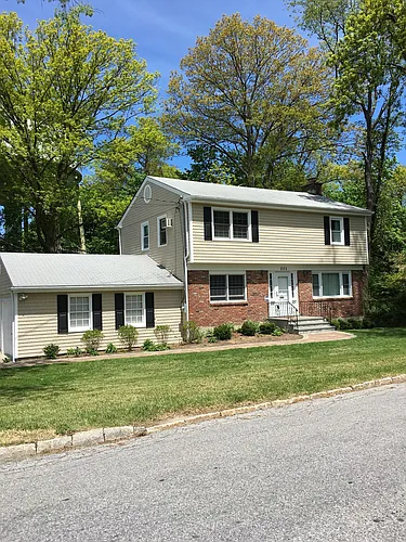 235 Forest Blvd Photo 1