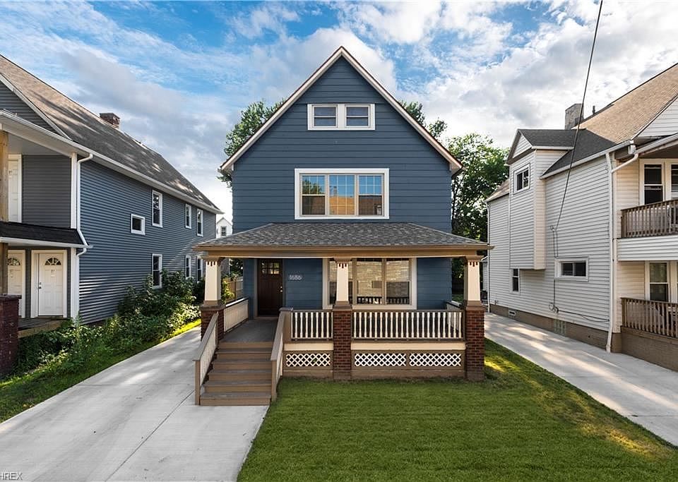 1st image of 1686 W 69th St