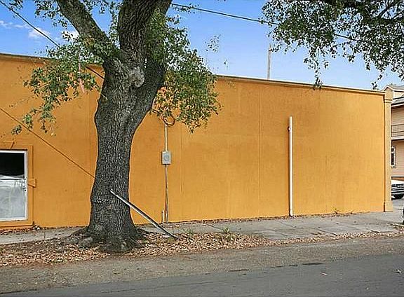 2nd image of 1903 Jackson Ave