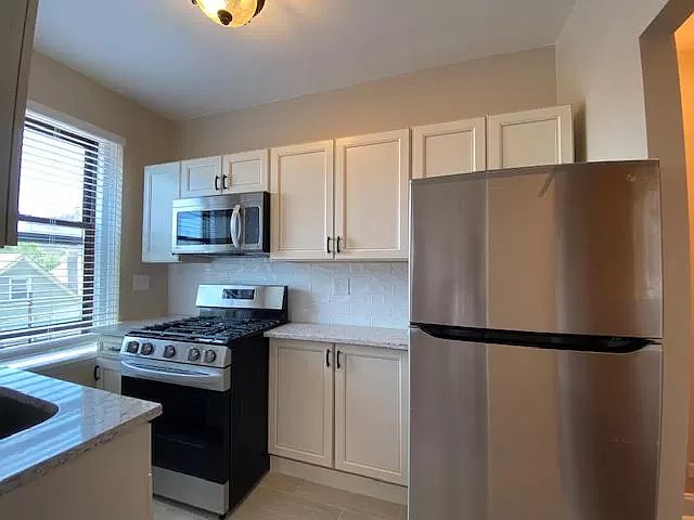 1st image of 62-98 Saunders St #4E