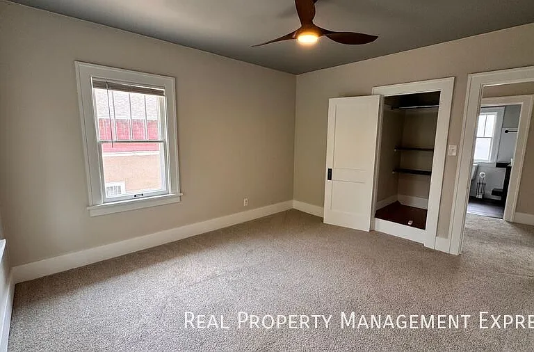 509 W 25th St — Photo 34