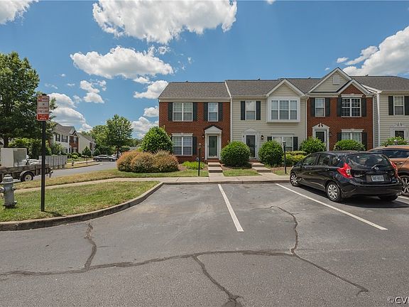 2nd image of 9834 Magnolia Pointe Cir