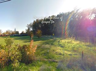 2061 Kenyon Dr, Redding, CA 96001