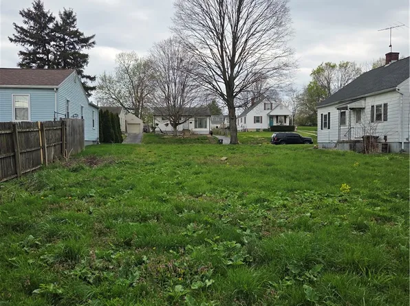 1704 Horlacher Ave, Dayton, OH 45420