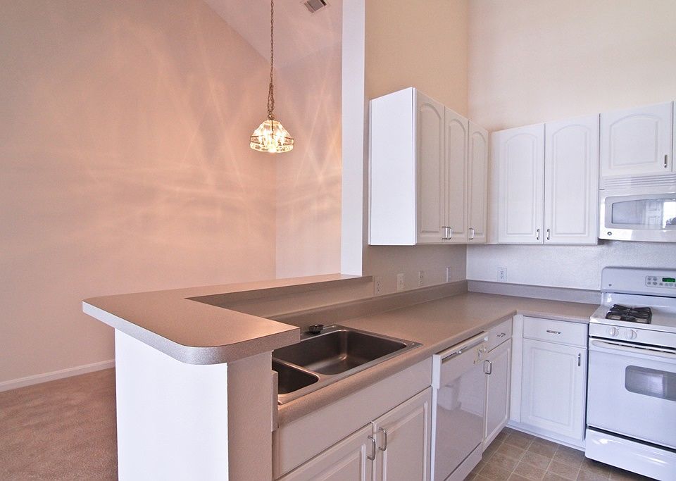 1st image of 13061 Elm Tree Dr APT 402