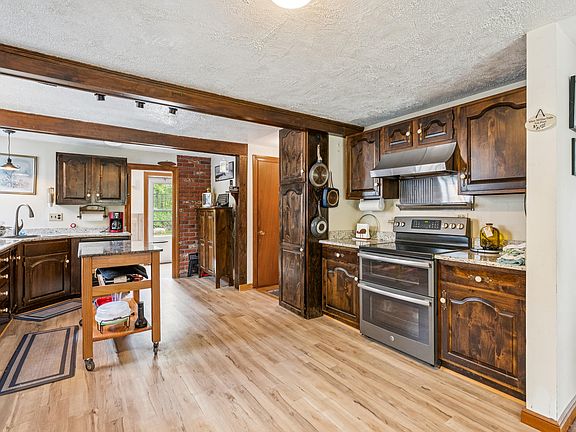 5th image of 125 Ledgewood Drive