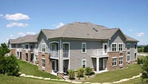 2nd image of 861-871 Kimball Ln #861-201