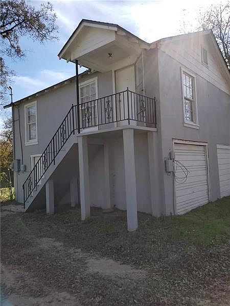 1st image of 918 Preston Back Apartment