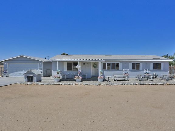 3rd image of 18346 Catalpa St