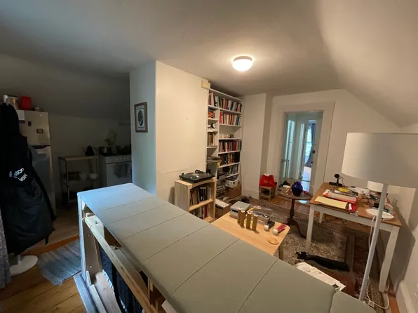 7 Forest St #4, Cambridge, MA 02140