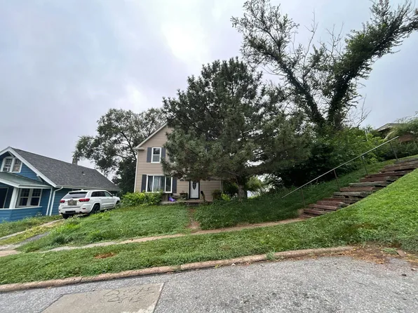 2943 Dupont St, Omaha, NE 68105