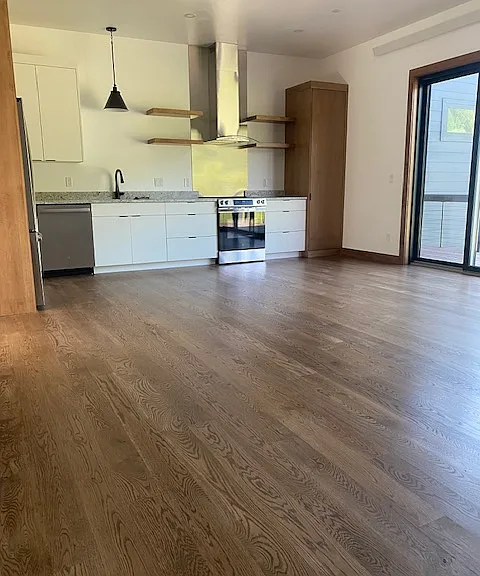 334 Meadows Dr — Photo 9