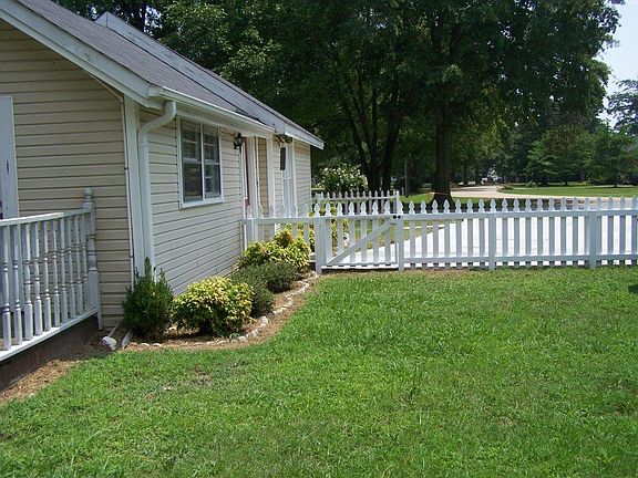Side looking toward street.