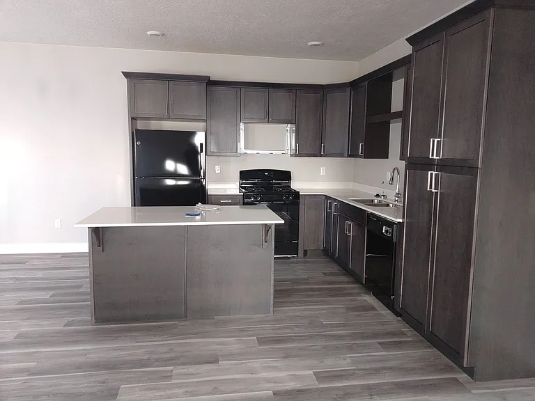 1511 W Pyrite Ln #C — Photo 3