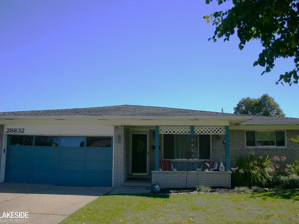 28832 Flanders Ave, Warren, MI 48088