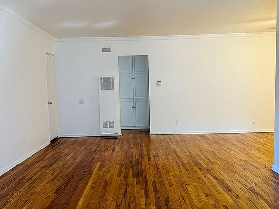 5th image of 1737 N Orange Dr #11668074