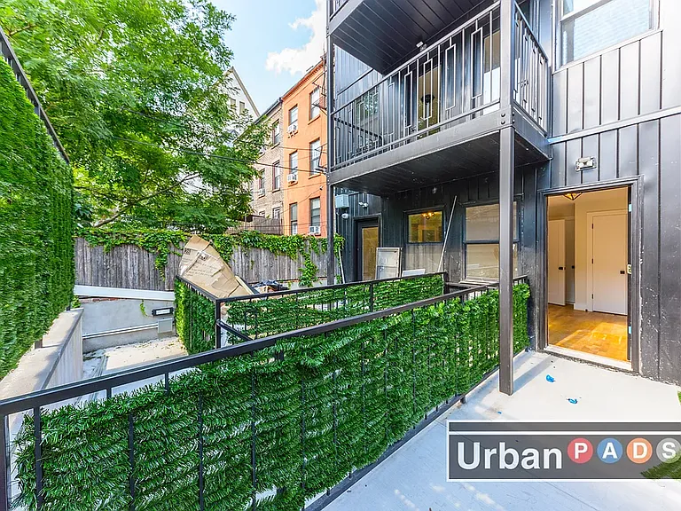 184 Adelphi St #1 — Photo 2