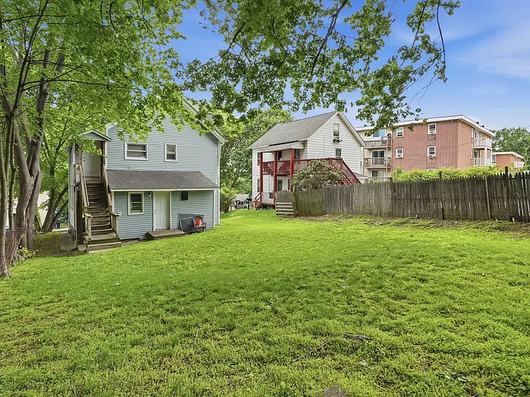 10 Oswald St #1 — Photo 18