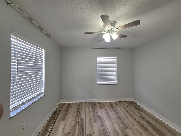 7114 Barclay Ave #C — Photo 12