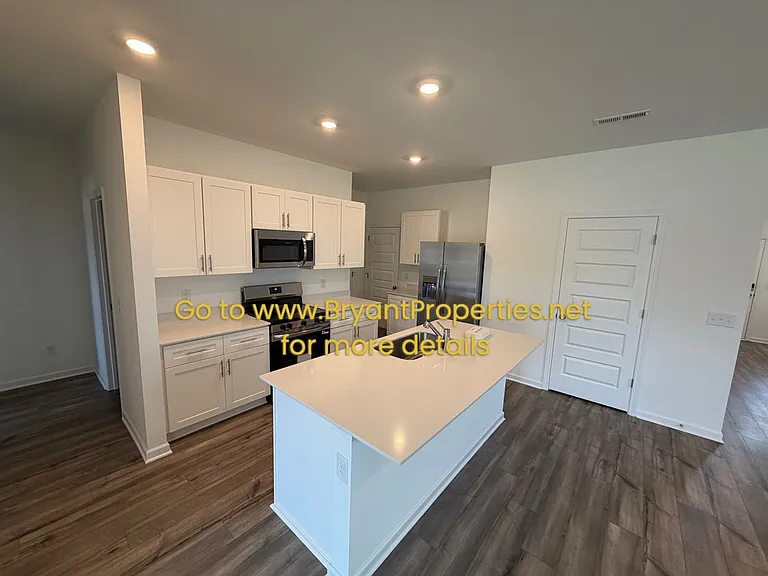 901 Parkside Blvd — Photo 6