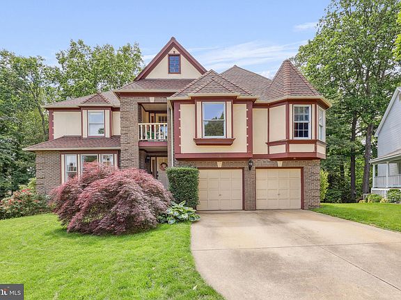 2nd image of 10217 Grovewood Way