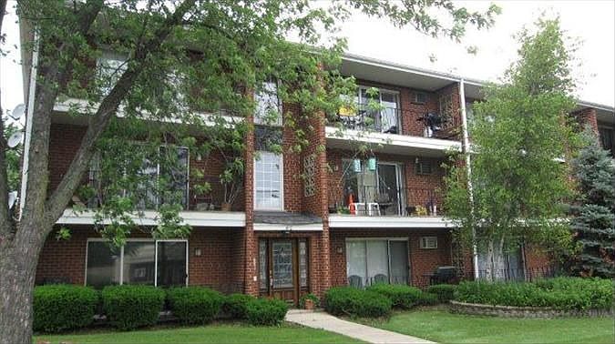 1st image of 410 Crescent Blvd APT 2E