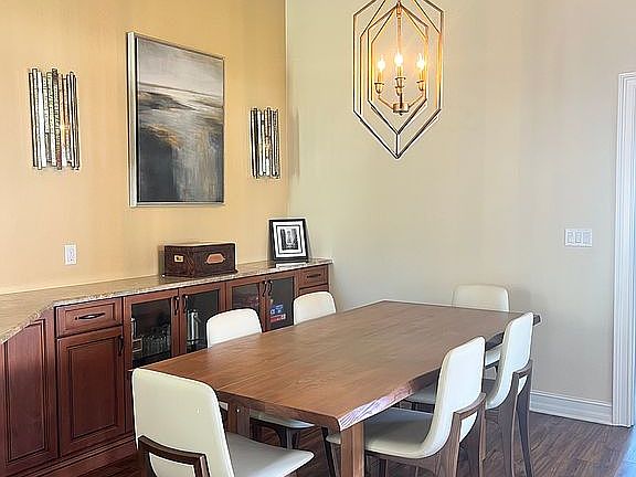 5th image of 619 Beachwalk Cir APT 201