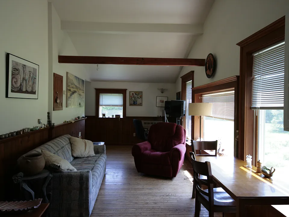 Building Photo 3