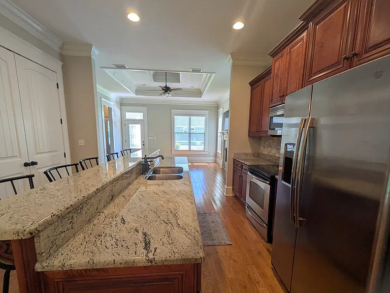 124 Pepperdine Ct — Photo 15